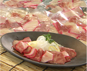 お徳用鯨ベーコン切り落とし